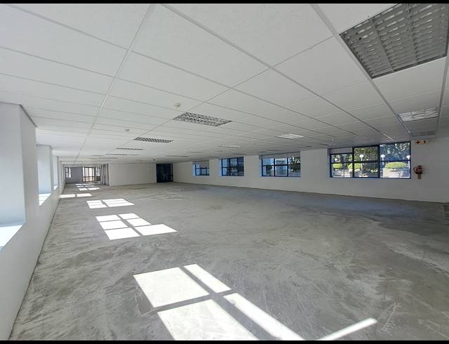 1,575M² OFFICE TO LET IN ILLOVO